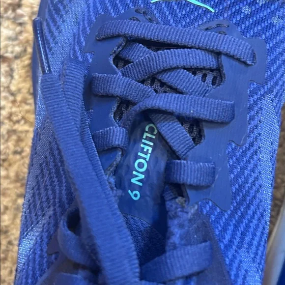 HOKA Clifton 9 running shoes - Picture 3 of 6